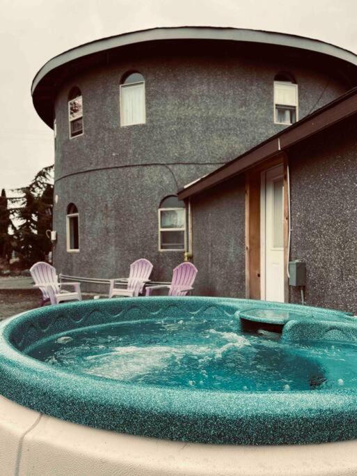 Lavender Castle Villa Sequim Exterior photo
